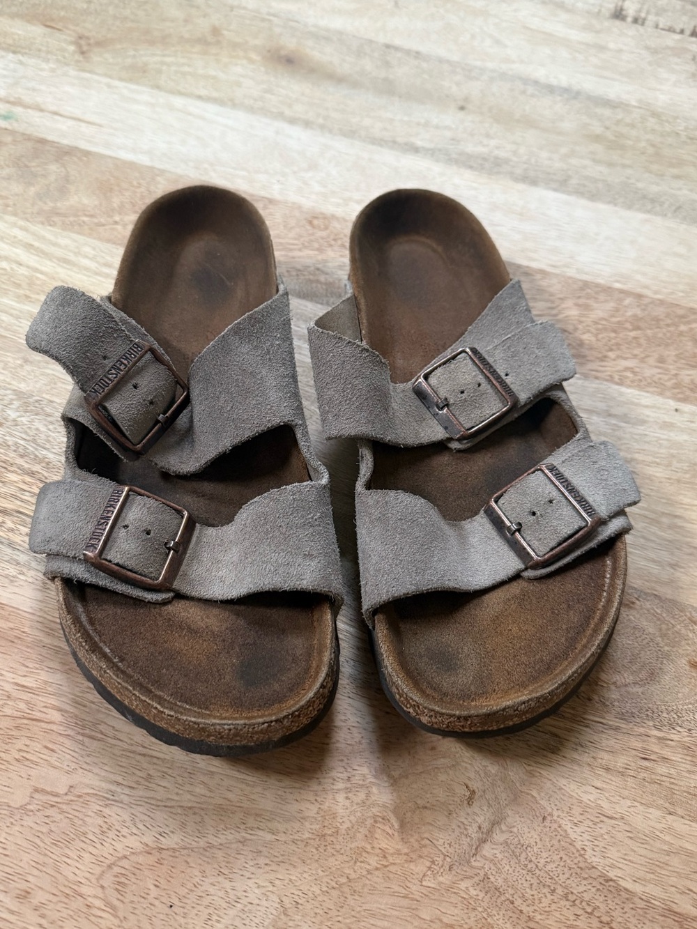 Birkenstock Arizona Sandals Size 39 (8)